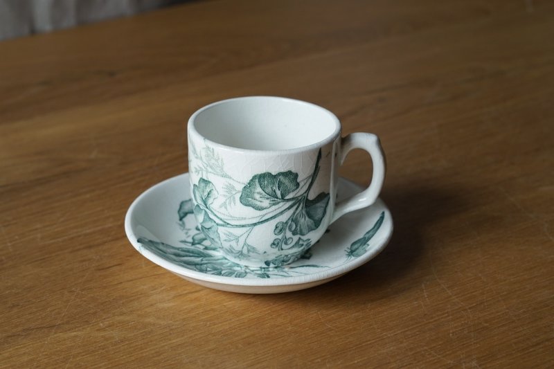 画像1: 花蝶柄ディネット陶器 カップ&ソーサー