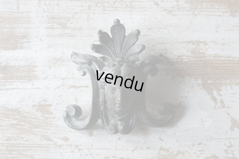 画像1: 女神頭部 メタルオーナメント 11.5×11.8cm