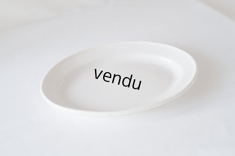 画像1: Moustiers 白釉楕円皿 34.5cm