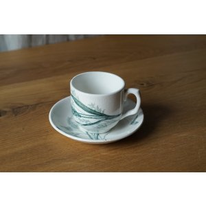 画像: 花と虫柄ディネット陶器 カップ&ソーサー