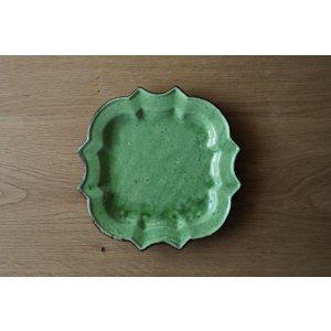 画像: 南仏陶器 緑釉 変わり角皿 小さめサイズ