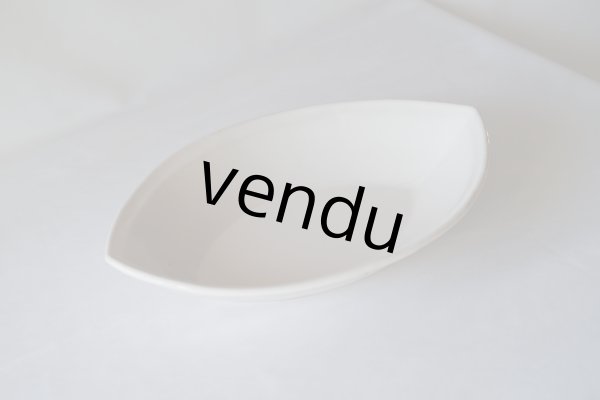 画像1: Moustiers 白釉 鎹直し 舟形ボウル 36cm