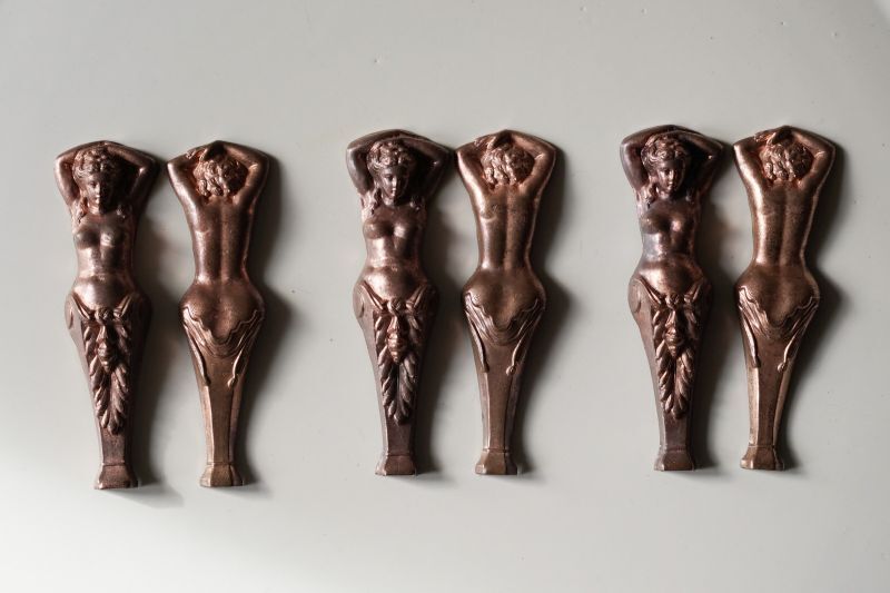 画像1: チョコレート型 女神 h8.3cm